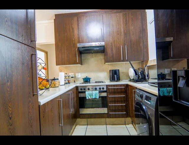 1 BEDROOM APARTMENT FOR SALE IN PAULSHOF